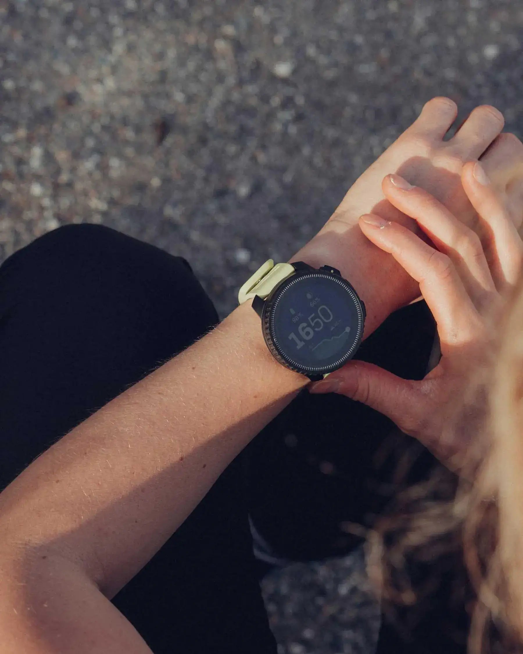 Suunto Vertical Smartwatch GPS Multideporte con 95 Modos de Entrenamiento